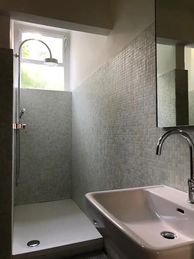 Xlsr, Lightfull Garden Apartment In The City Center Of Ghent